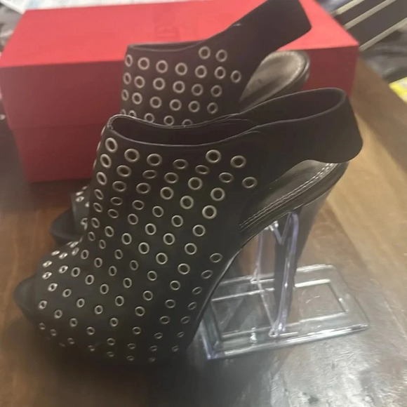 Bebe Belinda Grommet Peep Toe Ankle Slingback Boots Size 7 - Picture 7 of 11